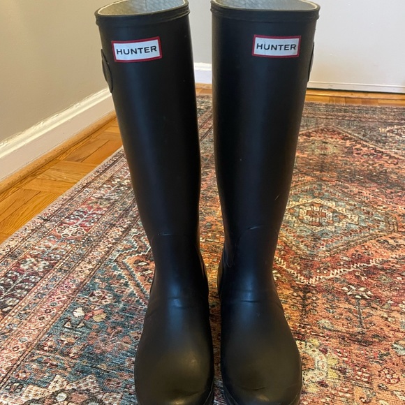 Hunter Tall Rain Boots- size 9 -Black - Picture 1 of 10